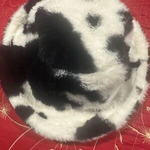 Soft Surroundings Black and White Faux Fur Hat